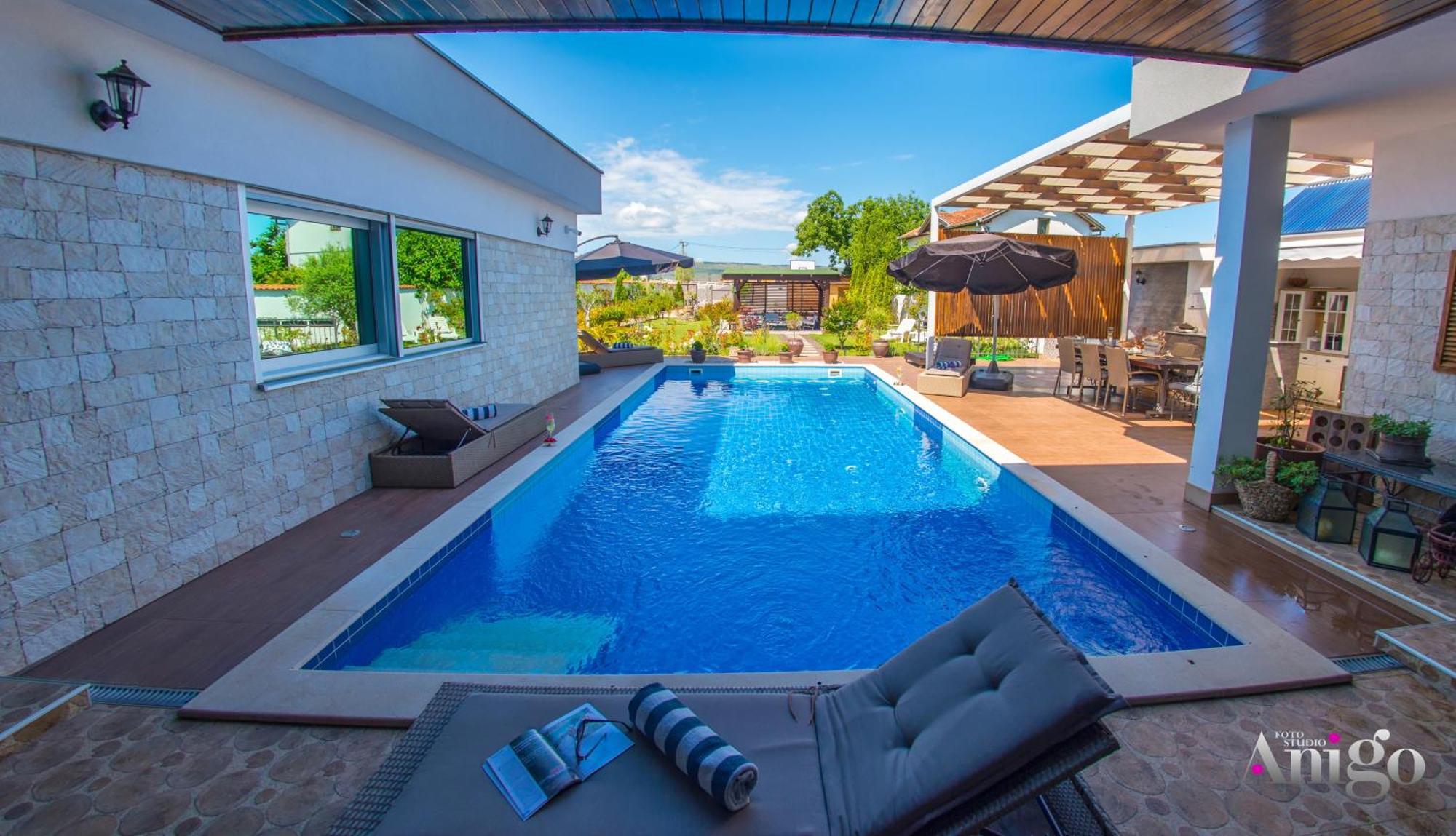 Villa Vie Благай Екстериор снимка