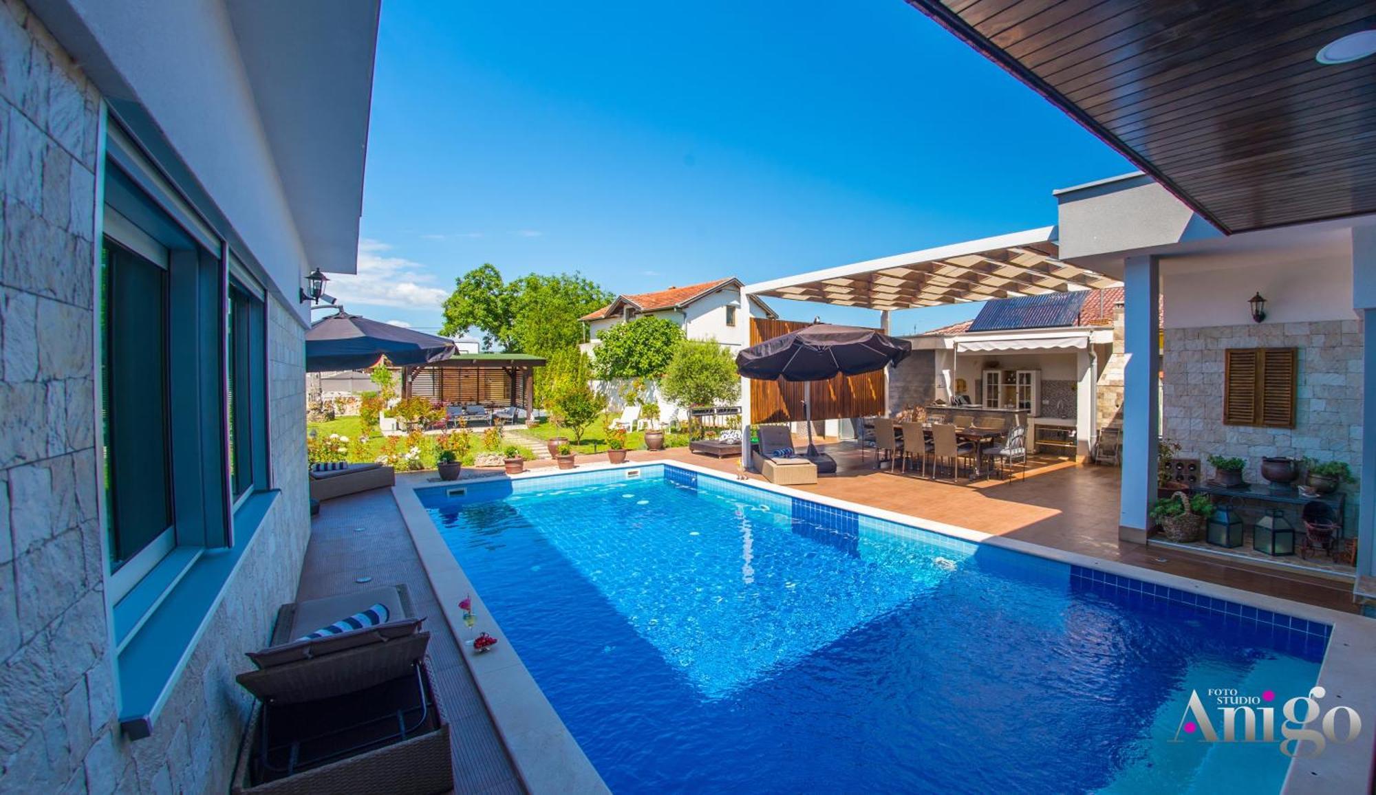 Villa Vie Благай Екстериор снимка