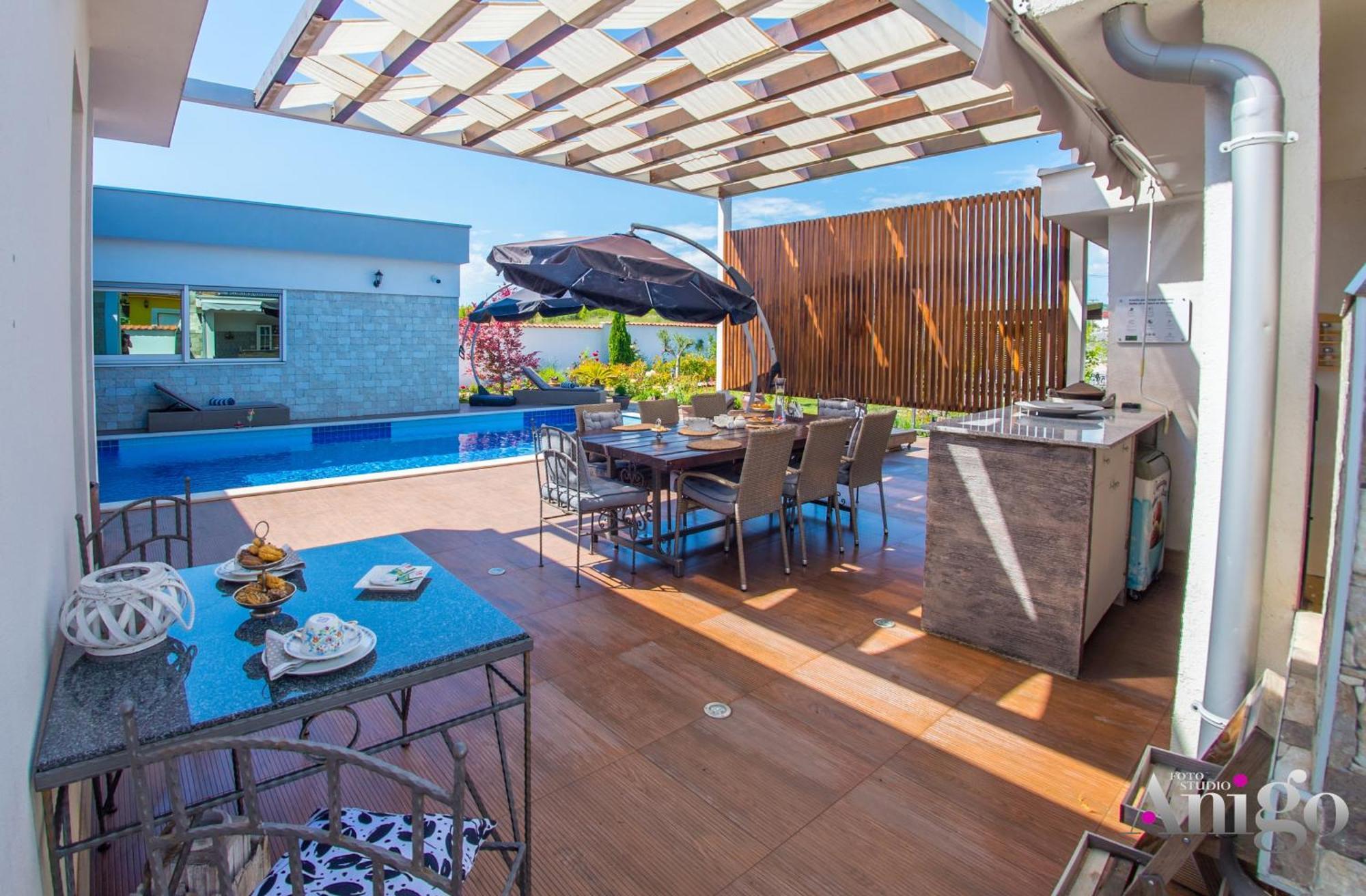 Villa Vie Благай Екстериор снимка